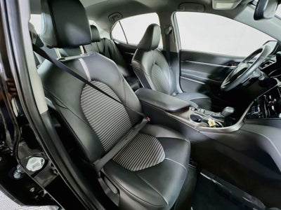 2023 Toyota Camry Hybrid SE NIGHTSHADE