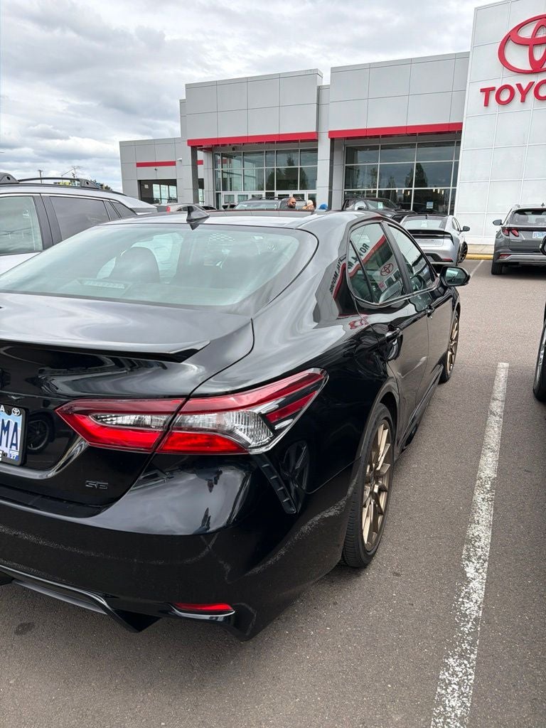 2023 Toyota Camry Hybrid SE NIGHTSHADE