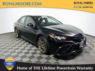 2023 Toyota Camry Hybrid SE NIGHTSHADE