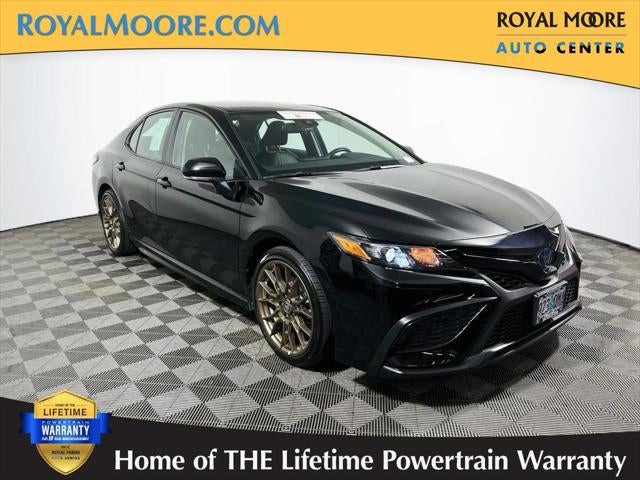 2023 Toyota Camry Hybrid SE NIGHTSHADE