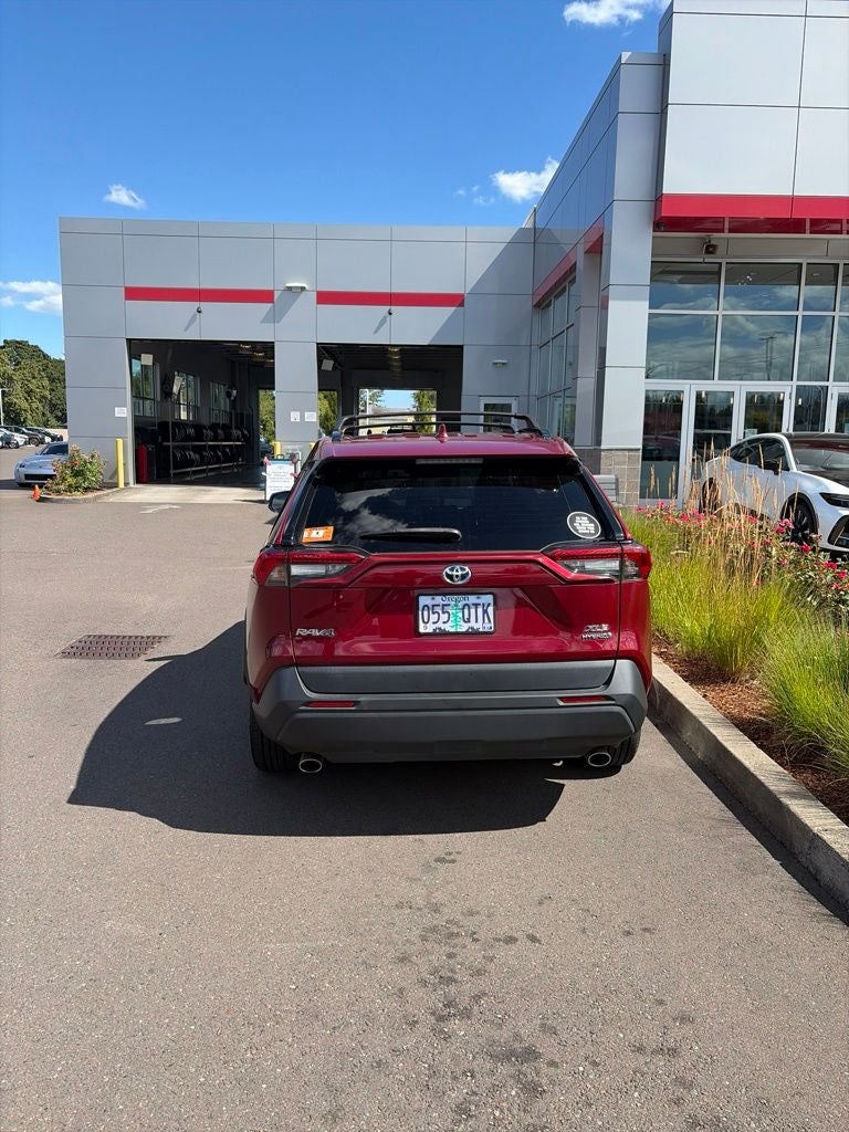 2021 Toyota RAV4 Hybrid XLE Premium