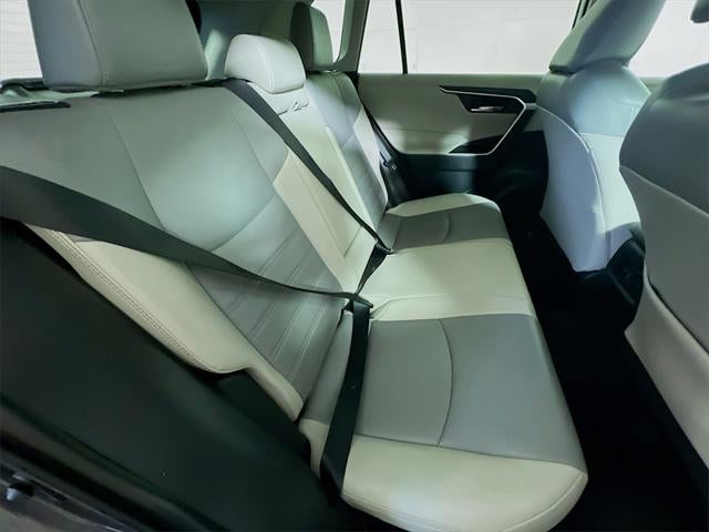 2021 Toyota RAV4 Hybrid XLE Premium