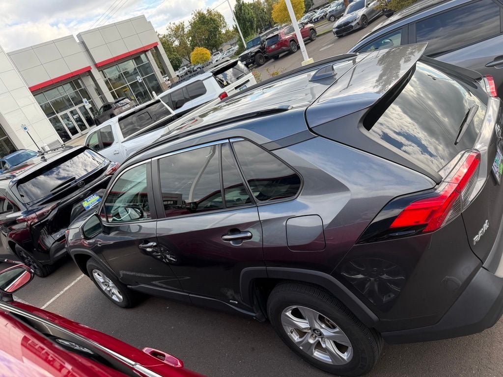 2020 Toyota RAV4 Hybrid LE