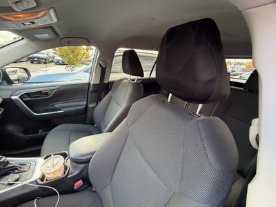 2020 Toyota RAV4 Hybrid LE