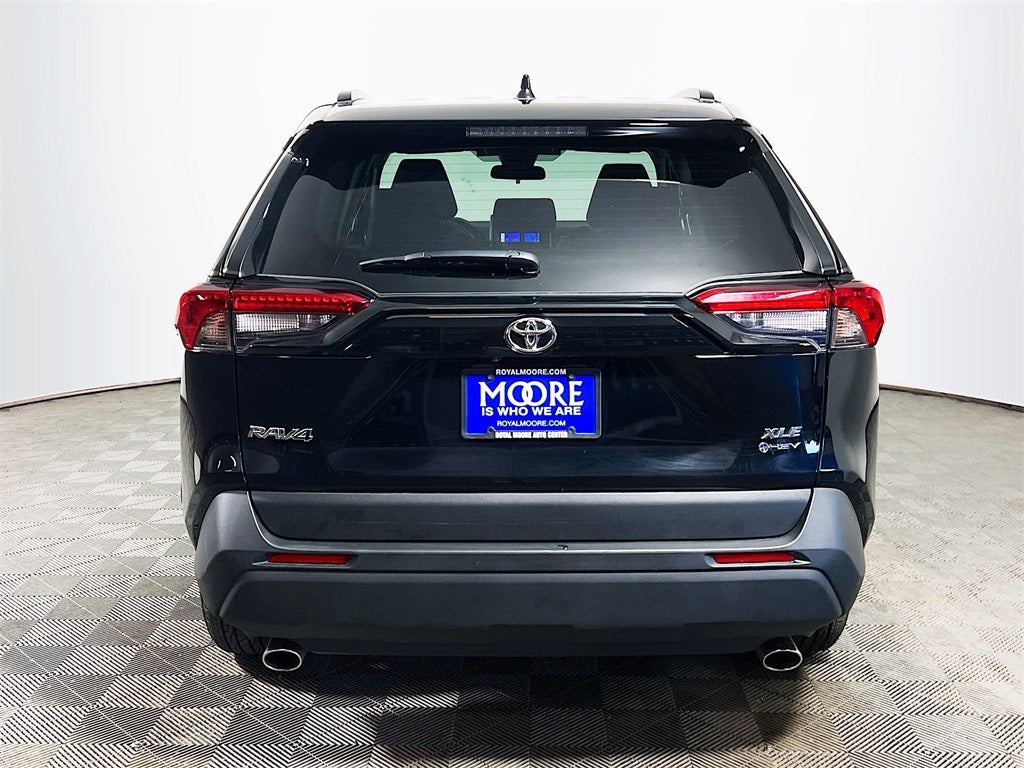 2025 Toyota RAV4 Hybrid XLE