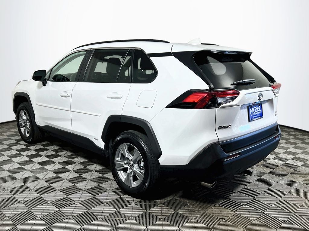 2025 Toyota RAV4 Hybrid XLE
