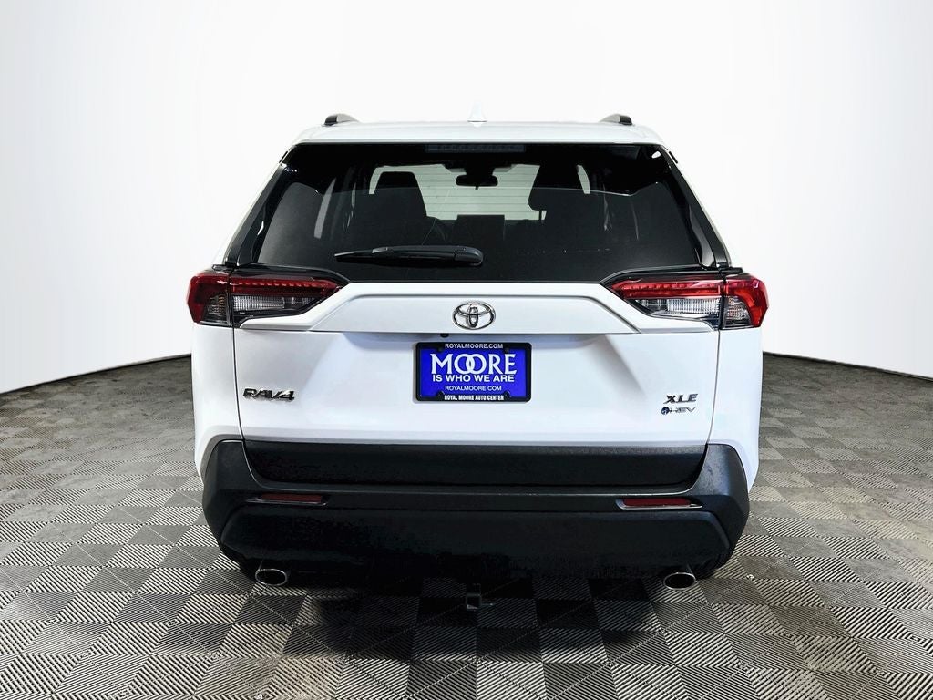 2025 Toyota RAV4 Hybrid XLE
