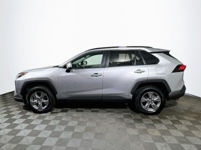 2022 Toyota RAV4 Hybrid XLE