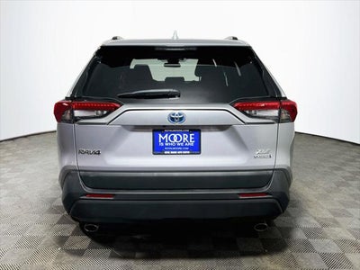 2022 Toyota RAV4 Hybrid XLE