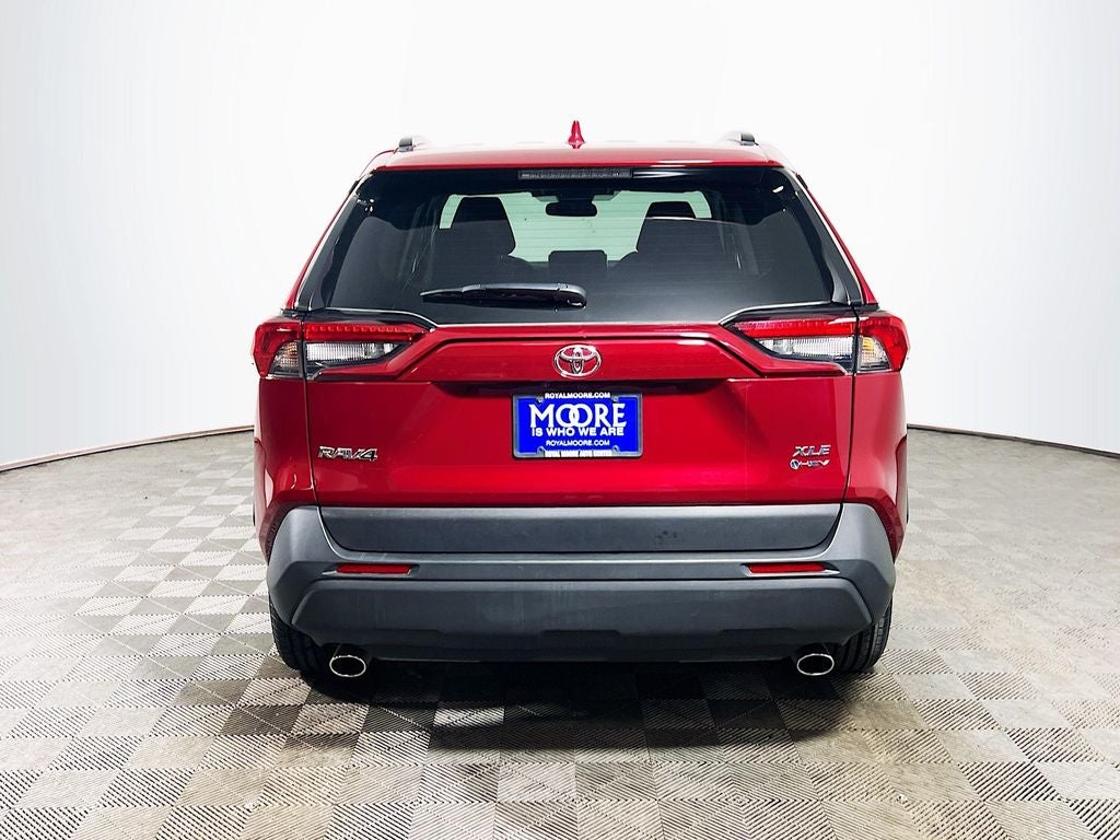 2025 Toyota RAV4 Hybrid XLE