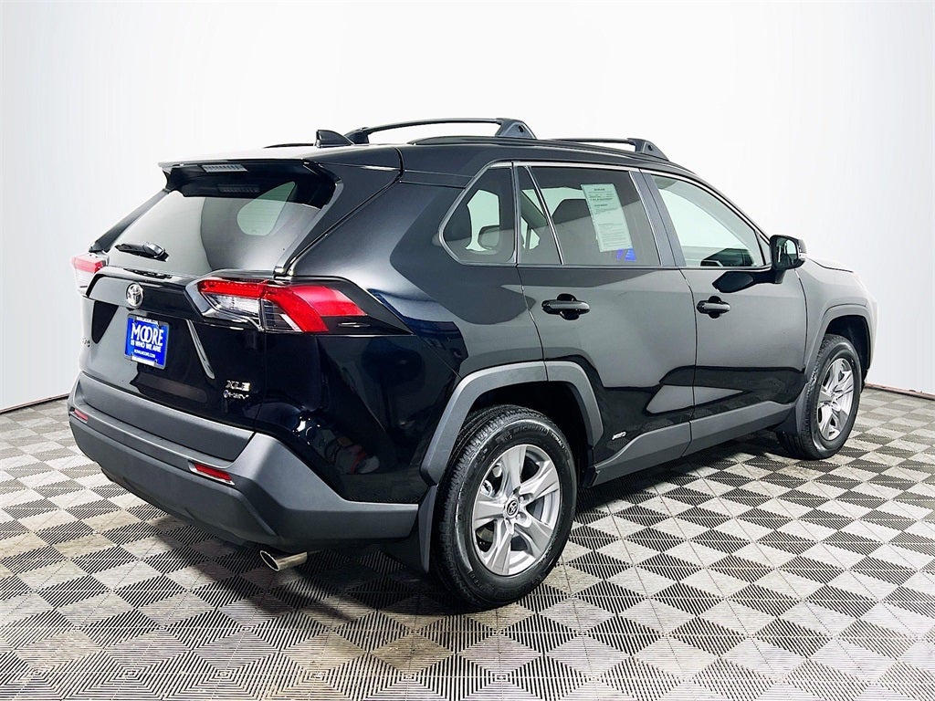 2025 Toyota RAV4 Hybrid XLE
