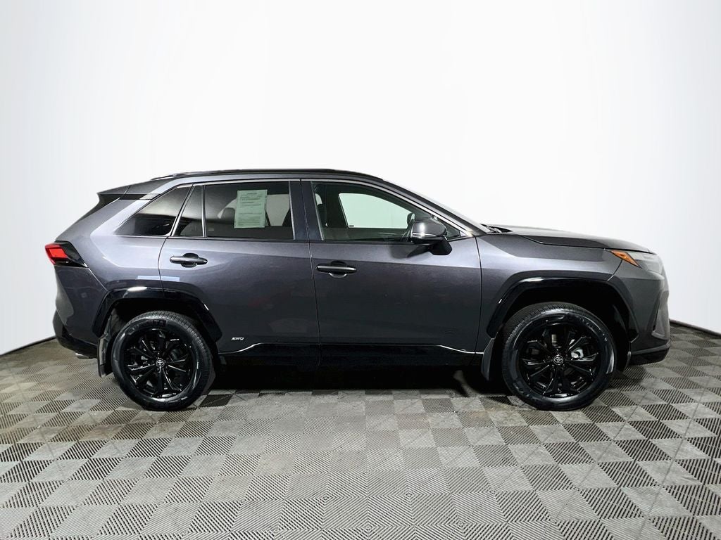 2024 Toyota RAV4 Hybrid SE