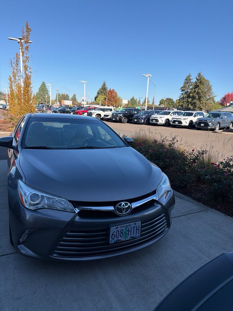 2016 Toyota Camry LE