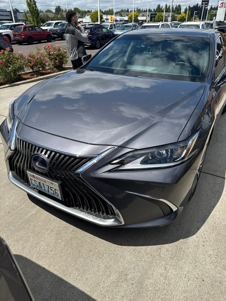 2020 Lexus ES 300h