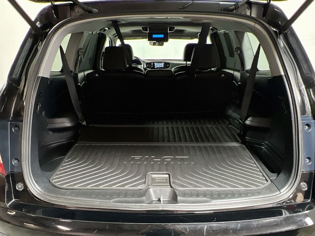 2021 Honda Pilot Touring 8 Passenger