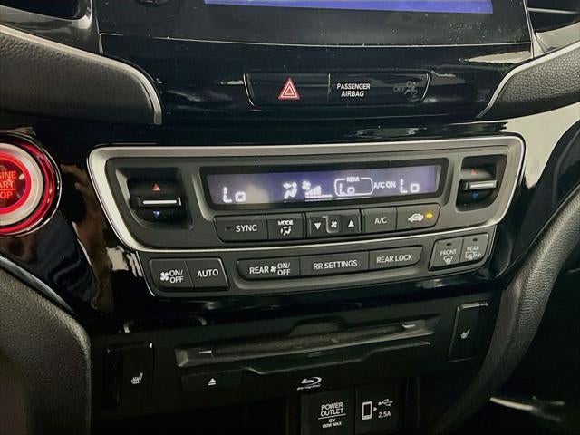 2021 Honda Pilot Touring 8 Passenger
