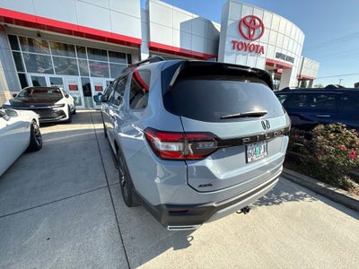 2023 Honda Pilot Touring
