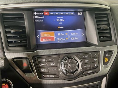 2019 Nissan Pathfinder SL