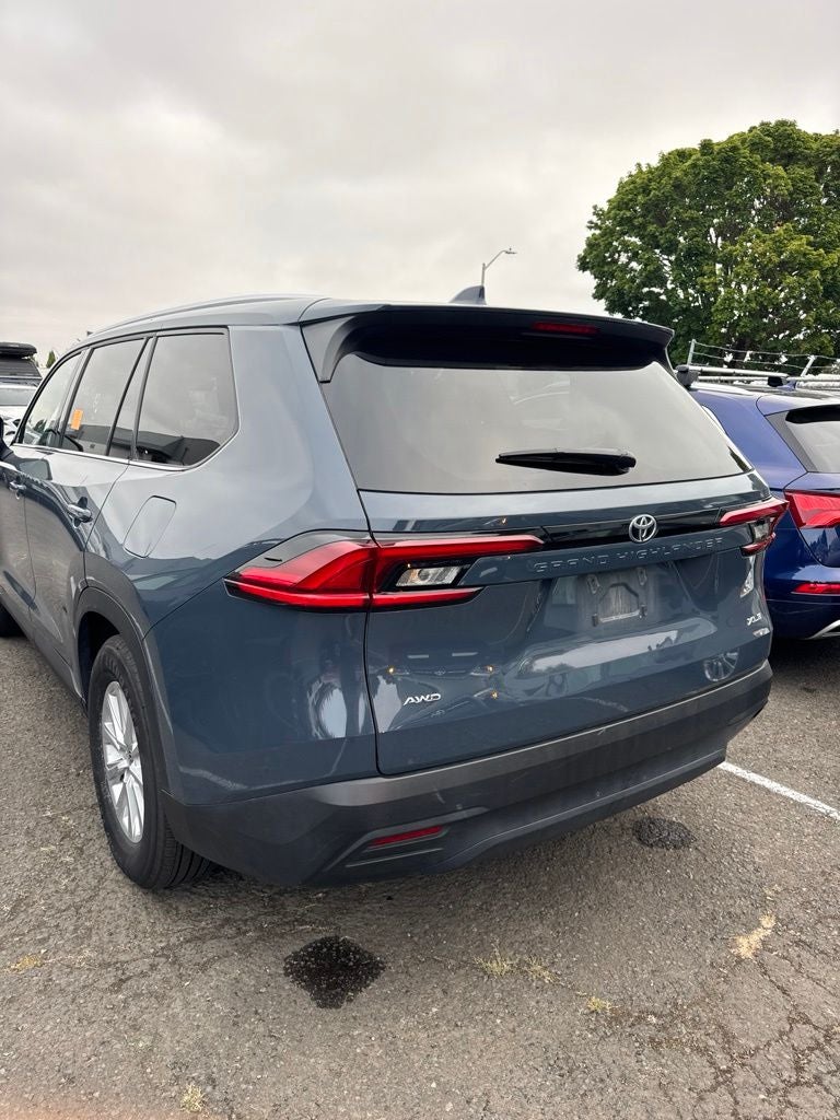 2025 Toyota Grand Highlander XLE