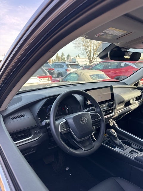 2025 Toyota Grand Highlander XLE