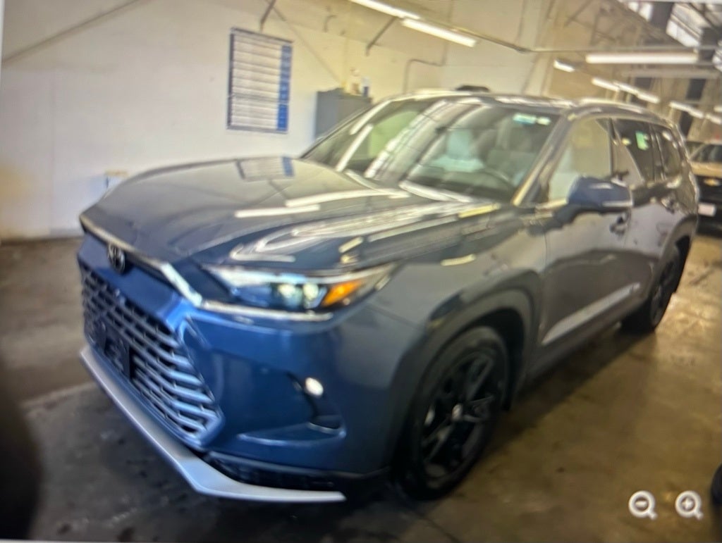 2025 Toyota Grand Highlander Hybrid MAX Limited