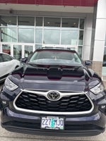 2020 Toyota Highlander LE