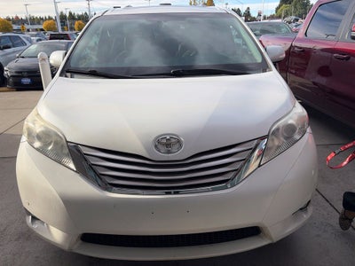 2014 Toyota Sienna Limited 7 Passenger