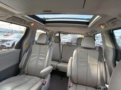 2014 Toyota Sienna Limited 7 Passenger