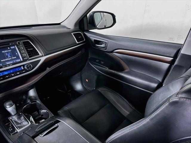2016 Toyota Highlander Limited
