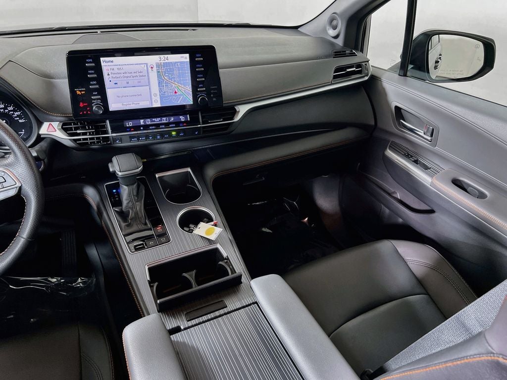 2021 Toyota Sienna XSE 7 Passenger