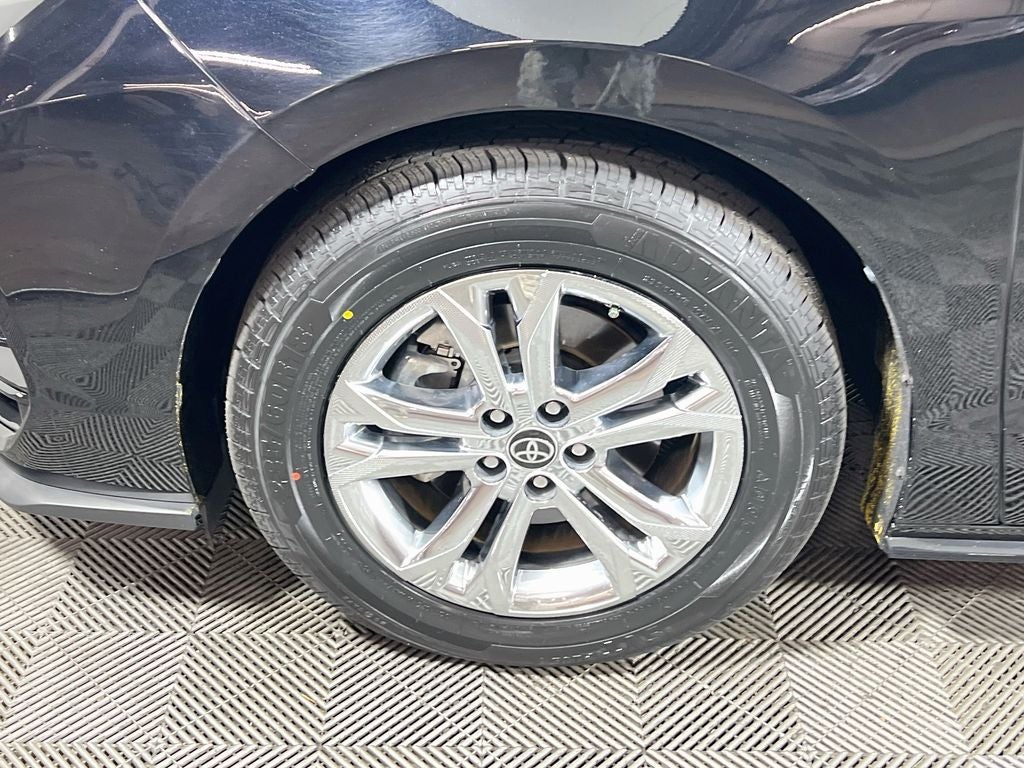 2021 Toyota Sienna XSE 7 Passenger