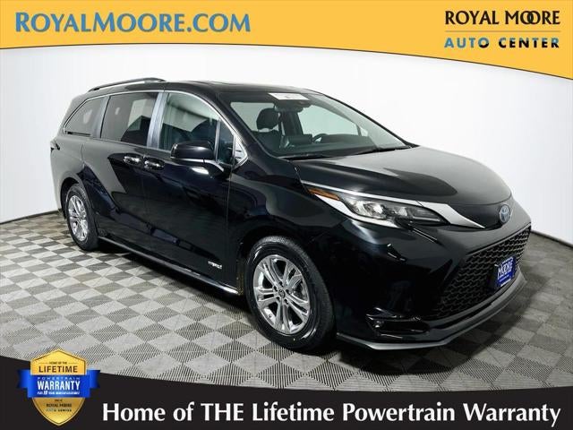 2021 Toyota Sienna XSE 7 Passenger