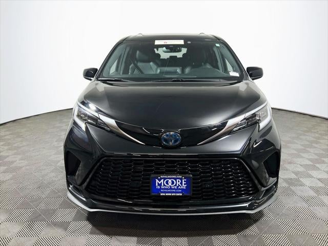 2021 Toyota Sienna XSE 7 Passenger