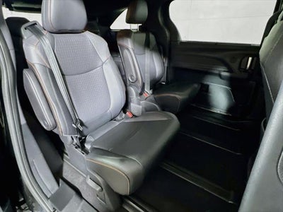 2021 Toyota Sienna XSE 7 Passenger