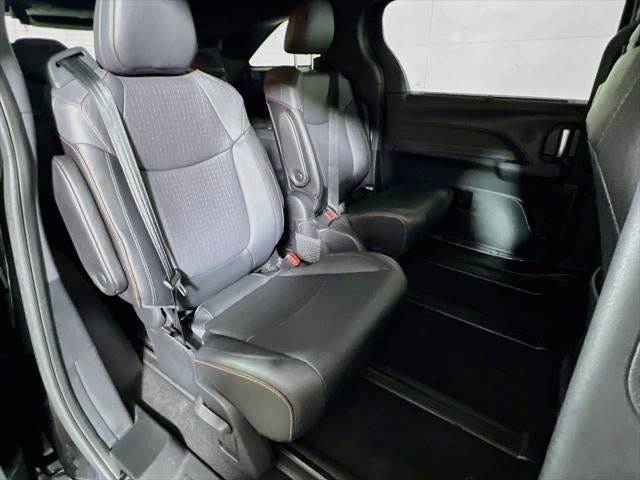 2021 Toyota Sienna XSE 7 Passenger