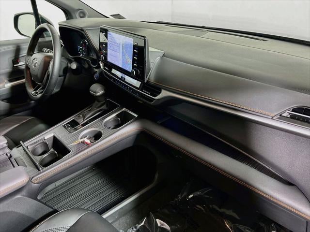 2021 Toyota Sienna XSE 7 Passenger