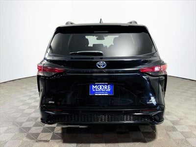 2021 Toyota Sienna XSE 7 Passenger
