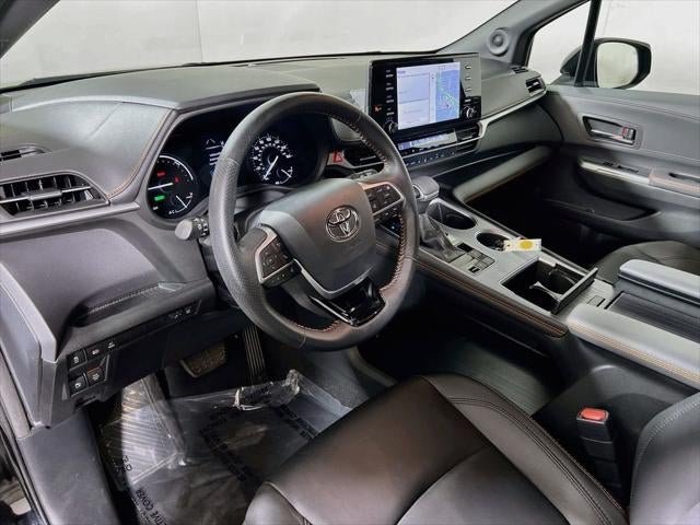2021 Toyota Sienna XSE 7 Passenger