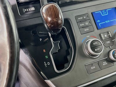 2017 Toyota Sienna Limited 7 Passenger