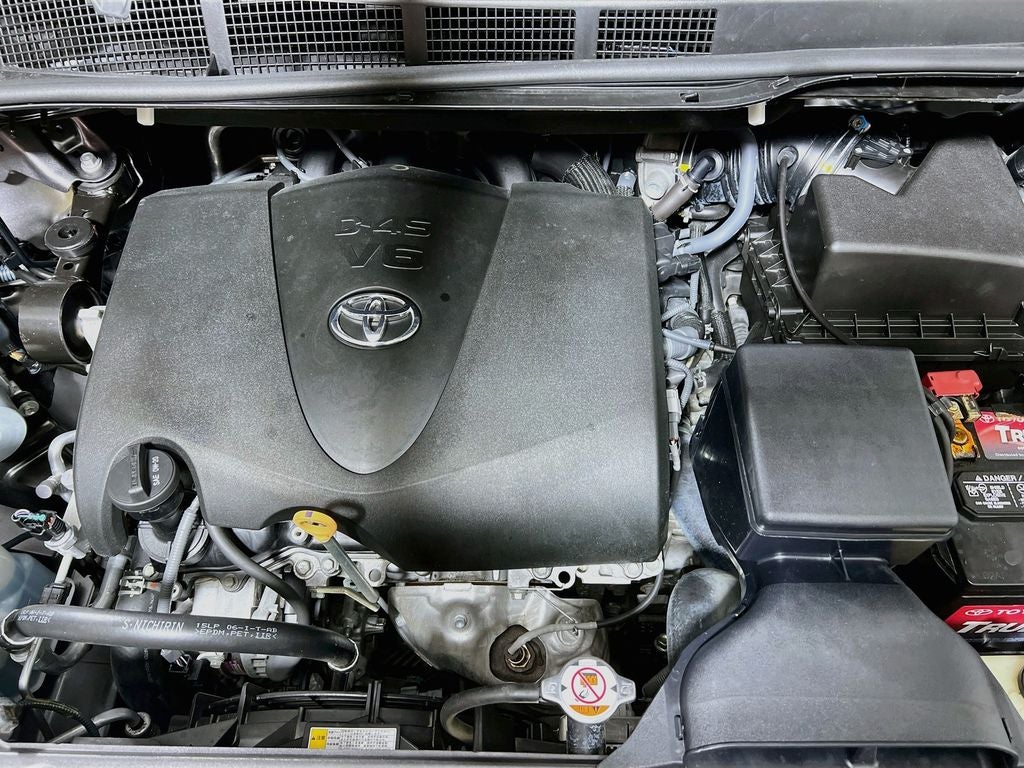 2017 Toyota Sienna Limited 7 Passenger