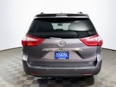 2017 Toyota Sienna Limited 7 Passenger