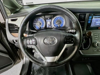 2017 Toyota Sienna Limited 7 Passenger