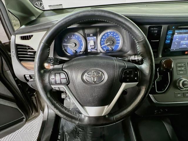 2017 Toyota Sienna Limited 7 Passenger