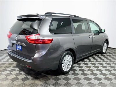 2017 Toyota Sienna Limited 7 Passenger
