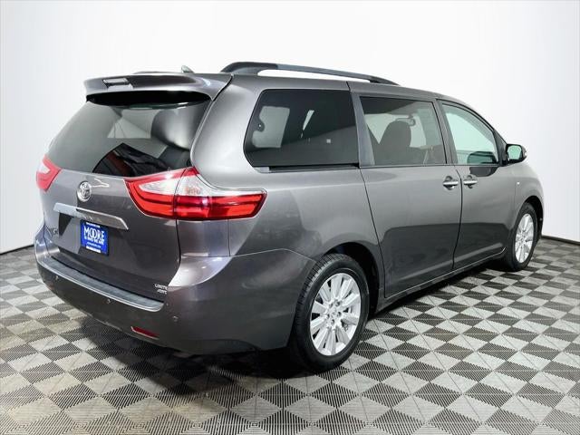 2017 Toyota Sienna Limited 7 Passenger