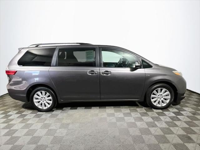 2017 Toyota Sienna Limited 7 Passenger