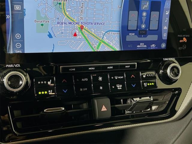 2022 Toyota Highlander Hybrid Platinum