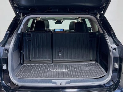 2022 Toyota Highlander Hybrid Platinum