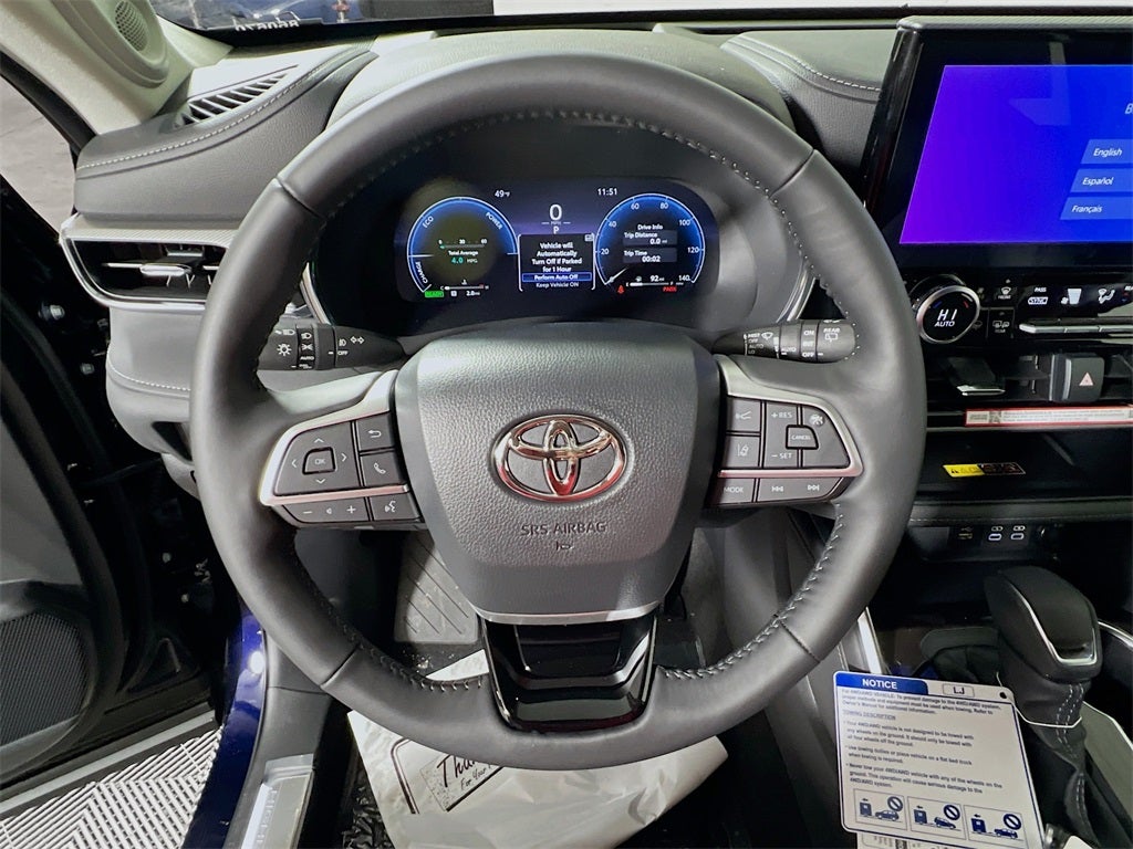 2026 Toyota Highlander Hybrid Platinum