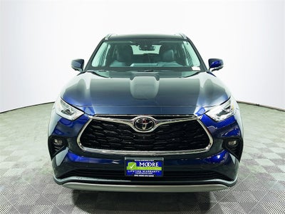 2026 Toyota Highlander Hybrid Platinum